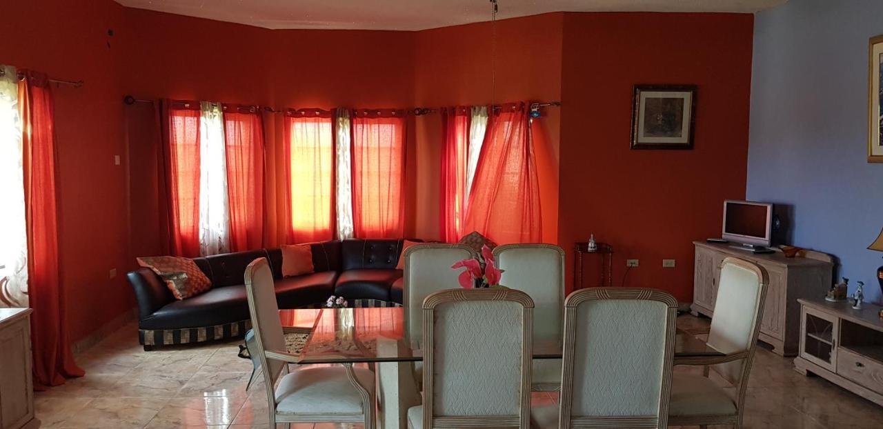 Little Savoy Guest House New راناوي باي المظهر الخارجي الصورة