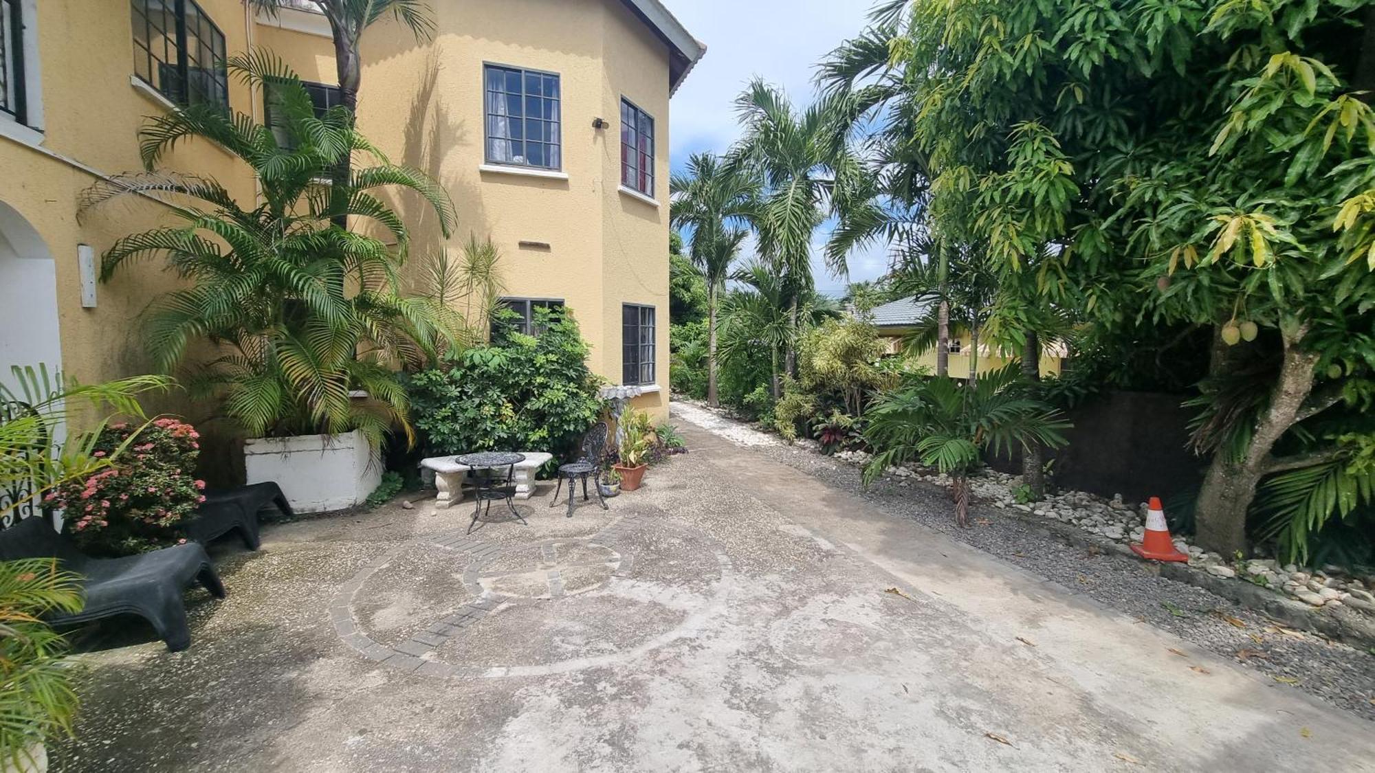 Little Savoy Guest House New راناوي باي المظهر الخارجي الصورة